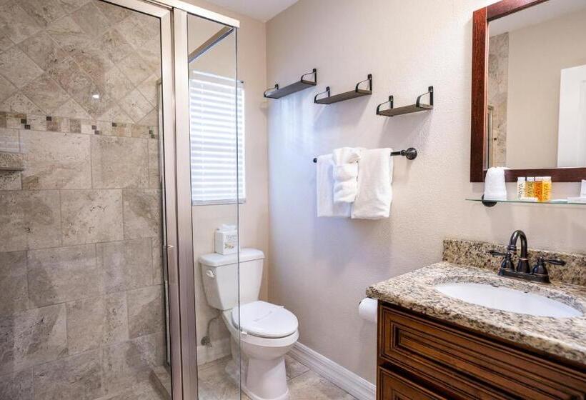 فيلا غرفة نوم واحدة, The Capri At Siesta