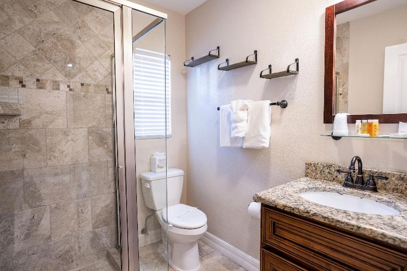 فيلا غرفة نوم واحدة, The Capri At Siesta