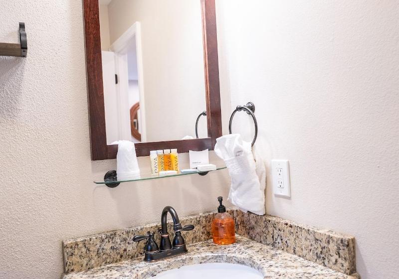 فيلا غرفة نوم واحدة, The Capri At Siesta