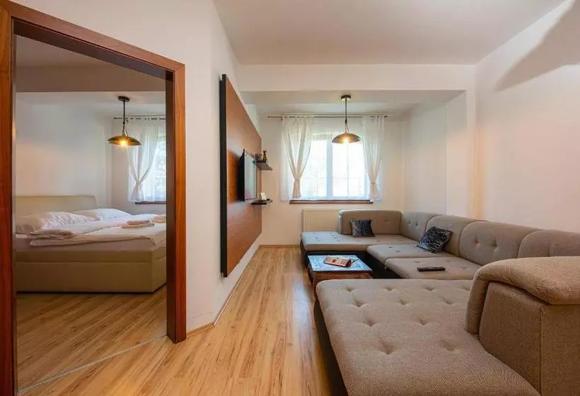 Comfort-huoneisto 1 Makuuhuone, Apartmany Sileas