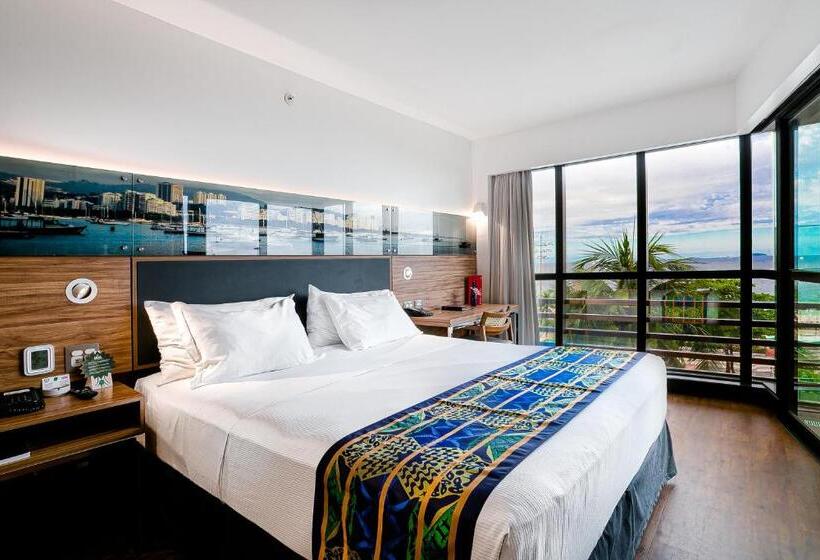 اتاق لوکس, Arena Leme