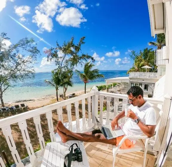 デラックスルーム, Astroea Beach