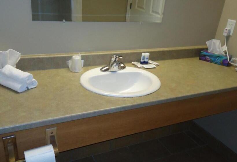 جناح عائلي, Auberge Bouctouche Inn & Suites