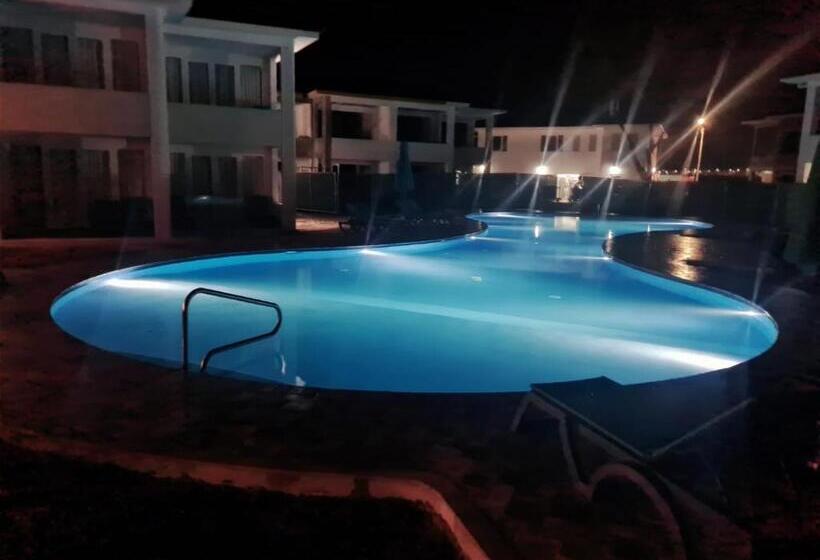 חדר סטנדרט נוף לגינה, Captain Don's Habitat