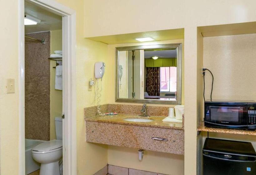 스탠다드 룸, Econo Lodge Weldon  Roanoke Rapids