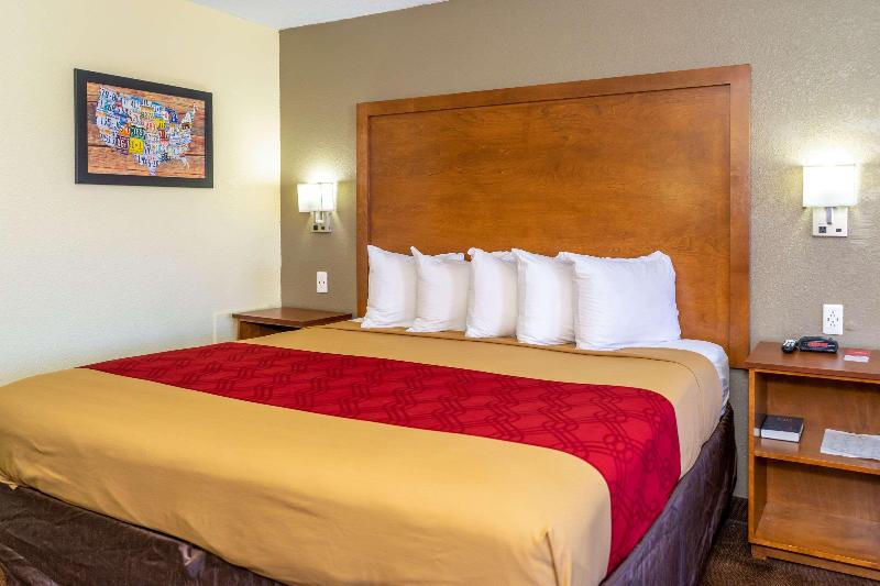 Стандартный Номер Кровать Кинг, Econo Lodge Weldon  Roanoke Rapids