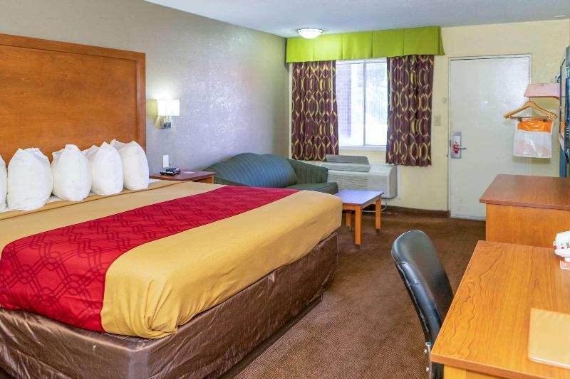 Стандартный Номер Кровать Кинг, Econo Lodge Weldon  Roanoke Rapids