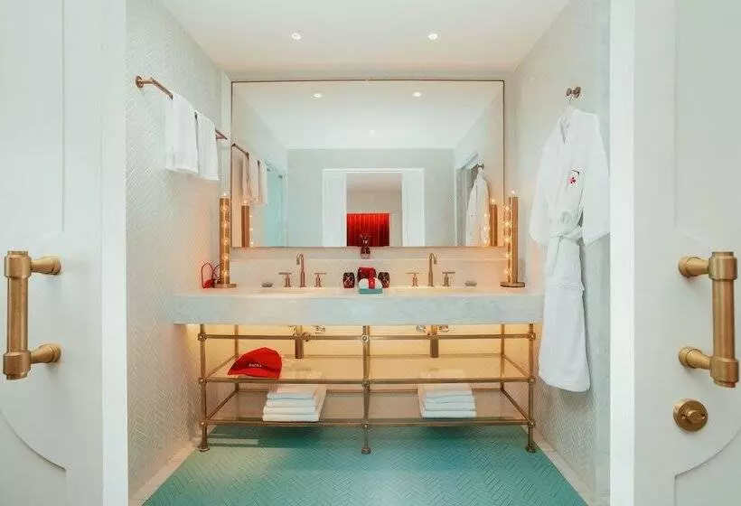 シングルデラックスルーム, Faena Hotel Miami Beach