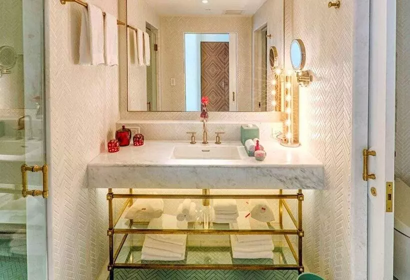 身障者適用スタンダードルーム, Faena Hotel Miami Beach