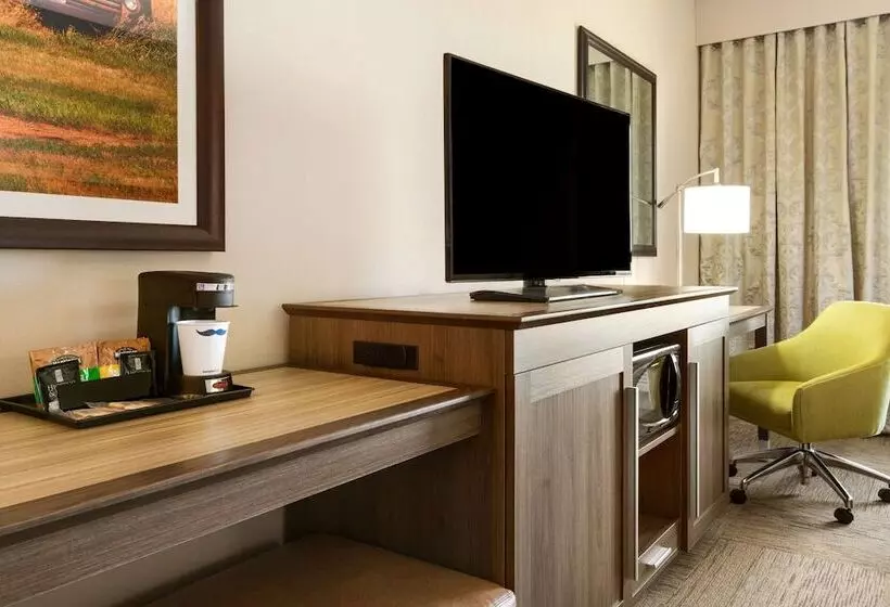 ダブルベッドのスタンダードスタジオ, Hampton Inn By Hilton Edmonton/sherwood Park