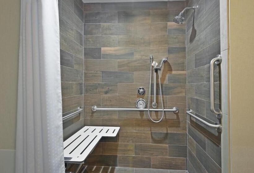 身障者適用スイートルーム, Holiday Inn Express & Suites New Cumberland, An Ihg