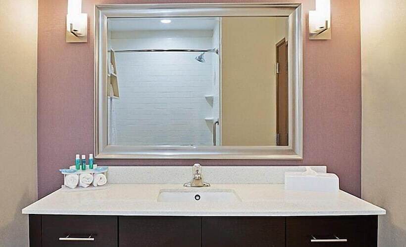 身障者適用スタンダードルーム, Holiday Inn Express & Suites New Cumberland, An Ihg