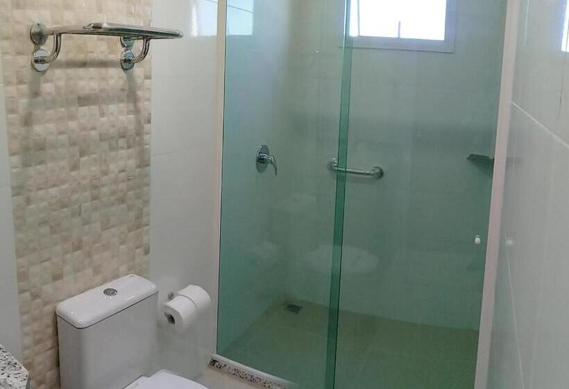 اتاق لوکس سه تخته, Maestro Executive Toledo