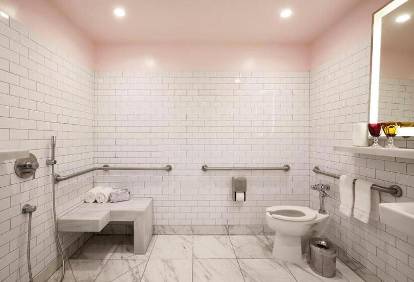 Номер Стандарт, Mama Shelter La Hollywood