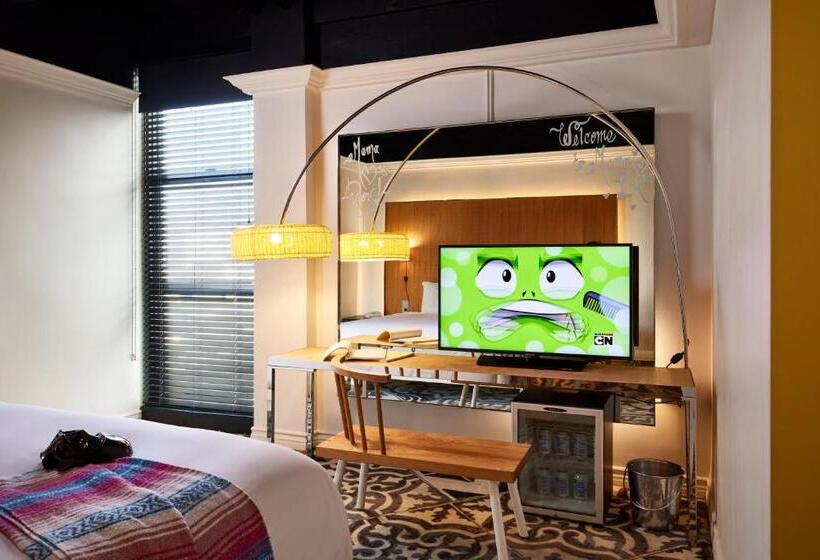 Номер Стандарт, Mama Shelter La Hollywood