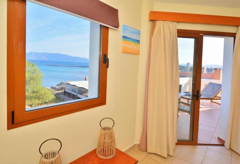オーシャンビューのスーペリアー１ベッドルームアパートメント, Maria Beach