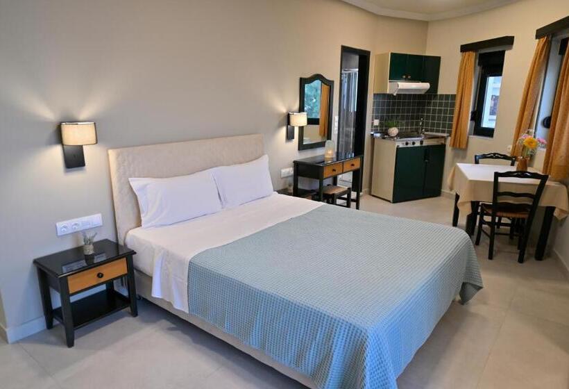 סטודיו סופריור עם נוף לים, Maria Beach