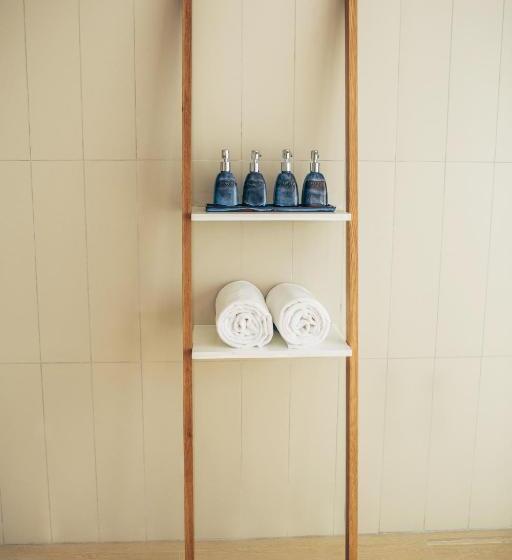 ویلای یک اتاق خوابه با استخر شنا, Naman Retreat