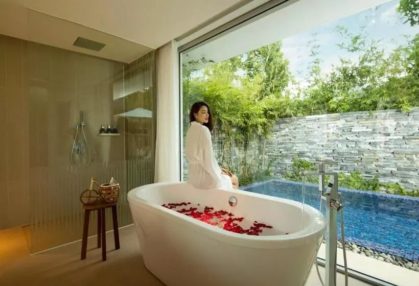 ویلای یک اتاق خوابه با استخر شنا, Naman Retreat