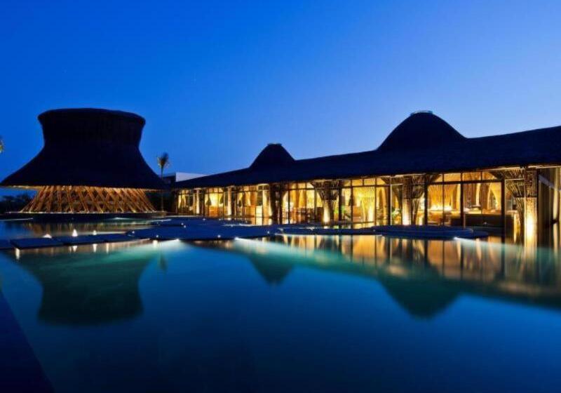 اتاق استاندارد, Naman Retreat