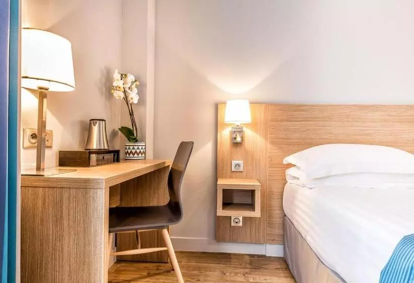 シティビューのスーペリアルーム, Paris D Issy Hôtel Porte De Versailles