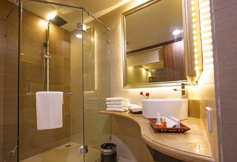 标准间, Pipal Tree