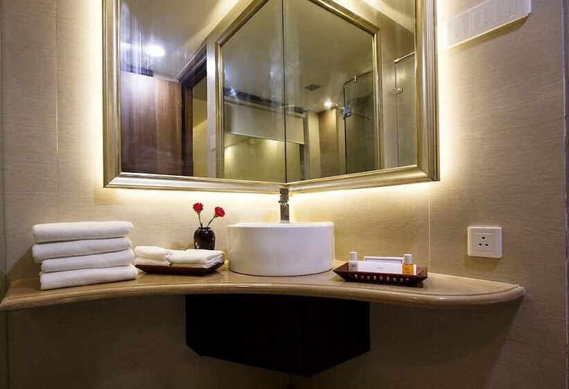 标准间, Pipal Tree