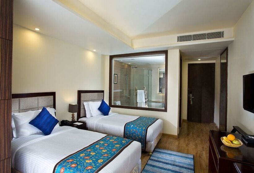 标准间, Pipal Tree