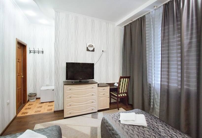 수피리어 룸, Piramida Business