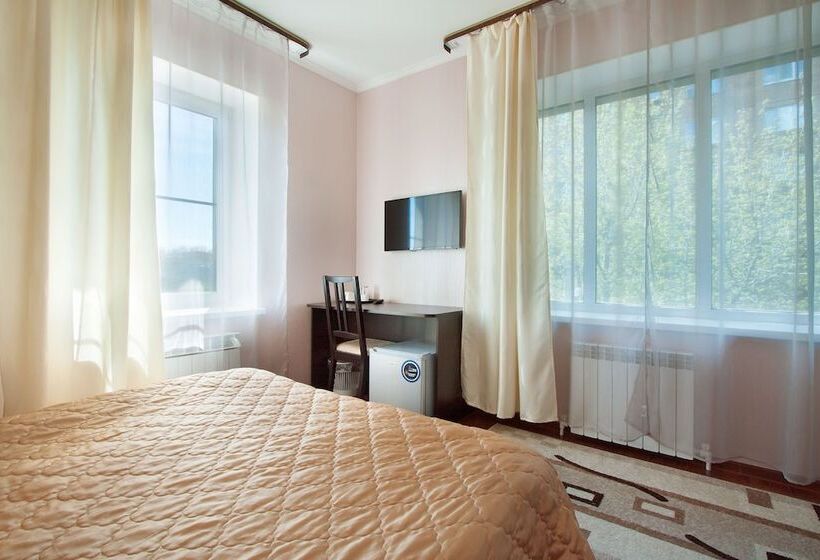 수피리어 룸, Piramida Business