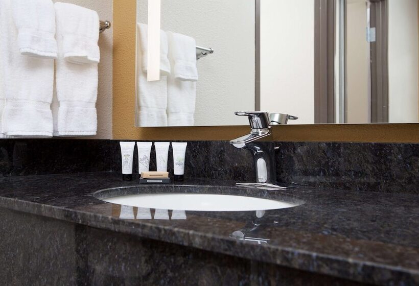 스위트, Red Lion Ridgewater Inn & Suites Polson