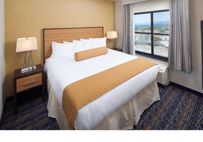 جناح, Red Lion Ridgewater Inn & Suites Polson