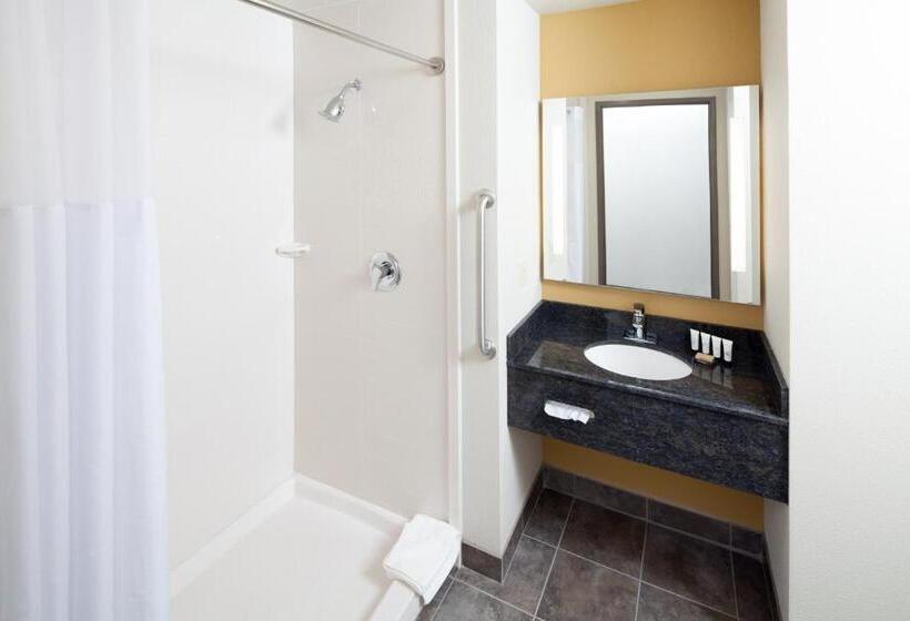 غرفة قياسية لذوى الاحتياجات الخاصة, Red Lion Ridgewater Inn & Suites Polson