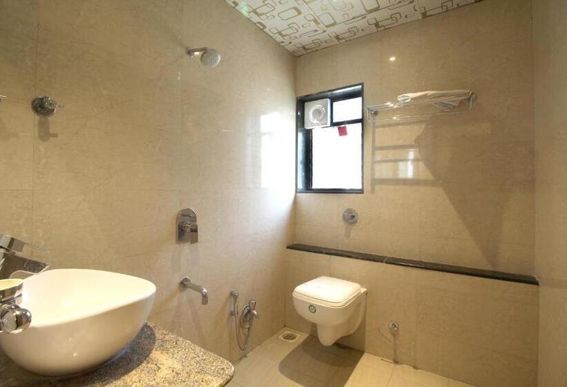 Habitación Deluxe, Shivam