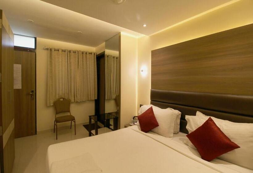 Habitación Deluxe, Shivam