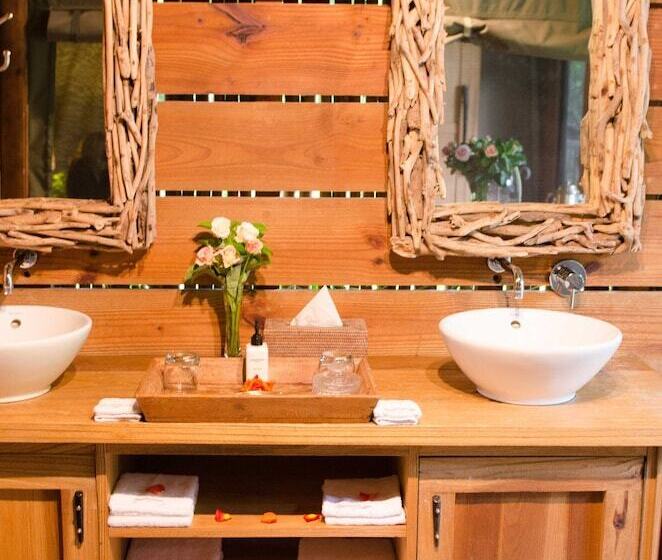 Deluxe Tent, Summerfields Rose Retreat And Spa