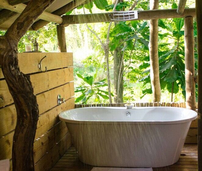 Deluxe Tent, Summerfields Rose Retreat And Spa