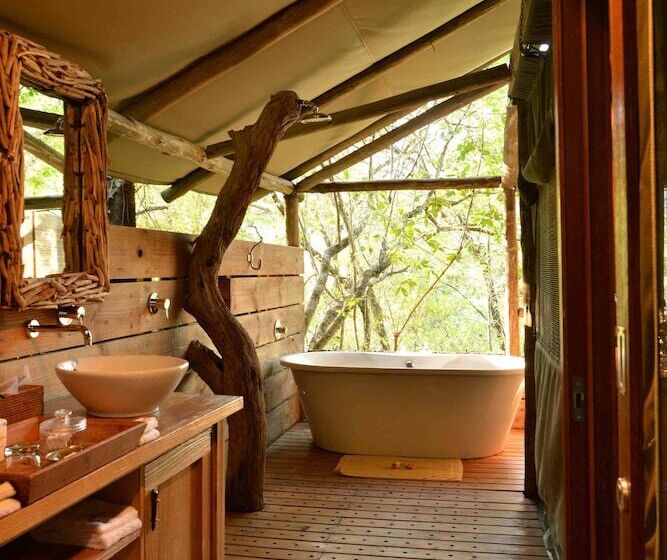 Deluxe Tent, Summerfields Rose Retreat And Spa