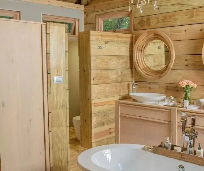 デラックスルーム, Summerfields Rose Retreat And Spa