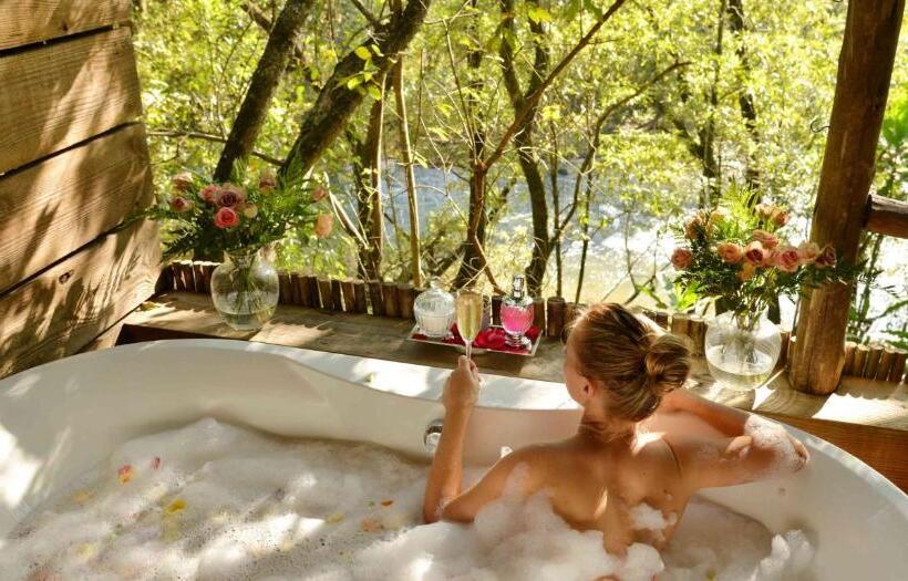 Deluxe Tent, Summerfields Rose Retreat And Spa