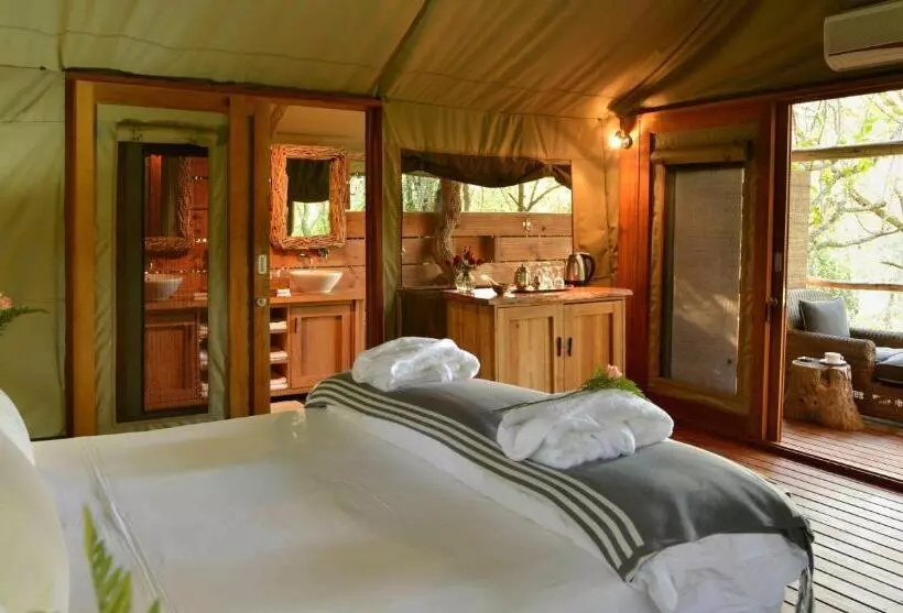 Deluxe Tent, Summerfields Rose Retreat And Spa