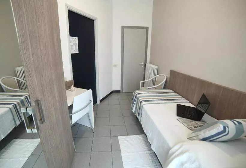 اتاق استاندارد یک نفره, Villa Rosa