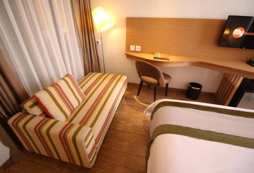Quarto Deluxe Cama King, Liberta Hotel Jimbaran