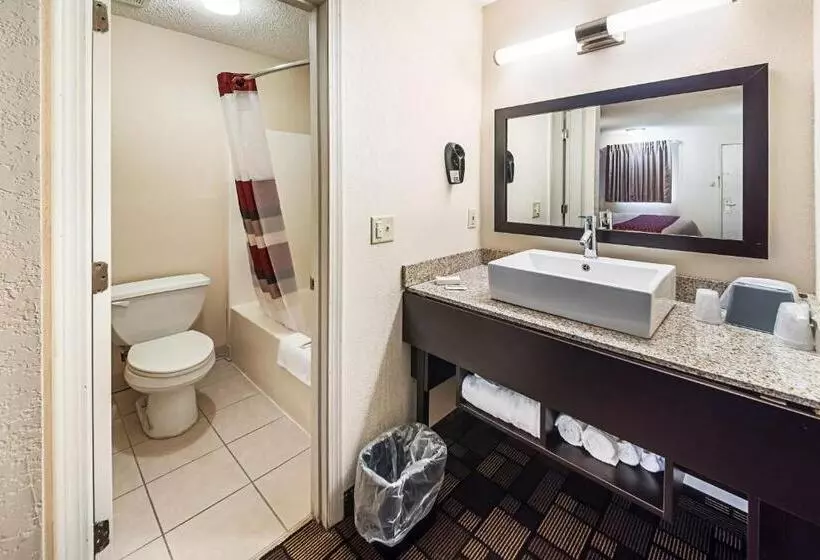 キングサイズベッドのデラックスルーム, Red Roof Inn Anderson, In
