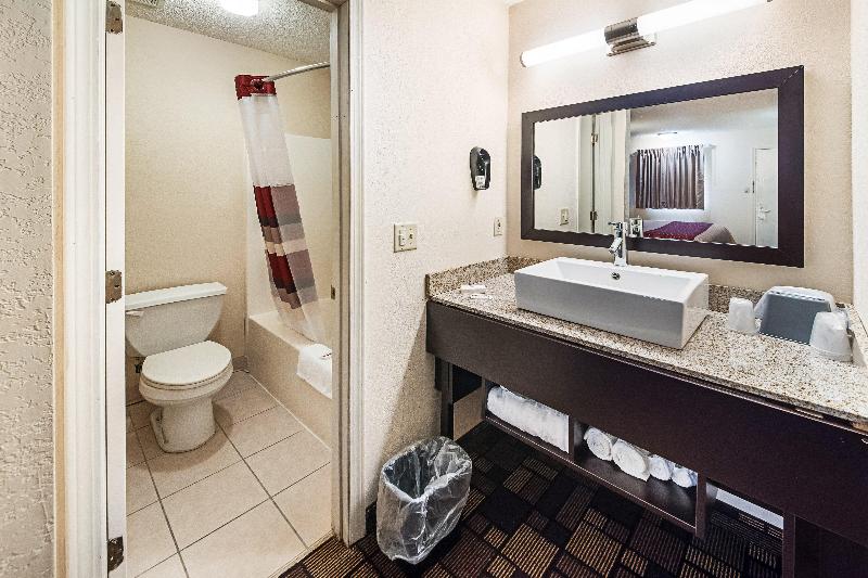 Номер Deluxe Кровать Кинг, Red Roof Inn Anderson, In