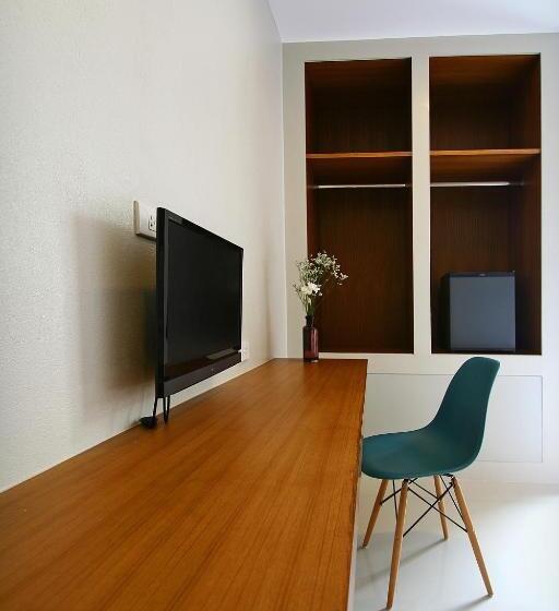 اتاق استاندارد, Chern Bangkok