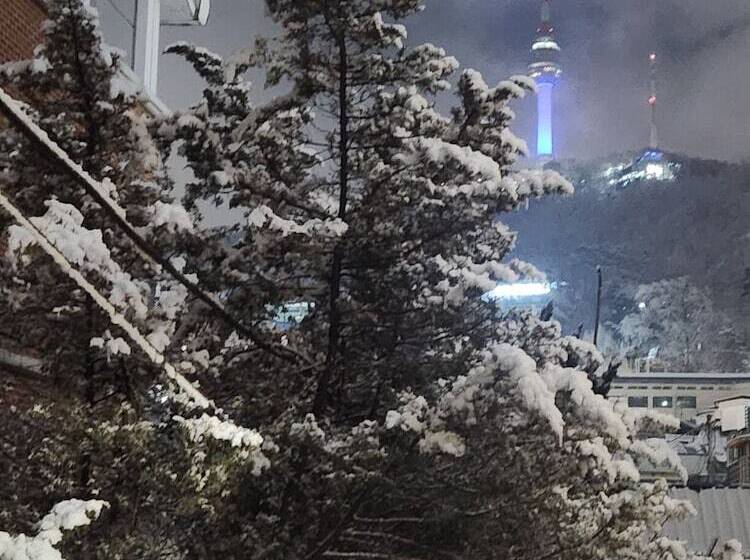 غرفة قياسية, Le Seoul