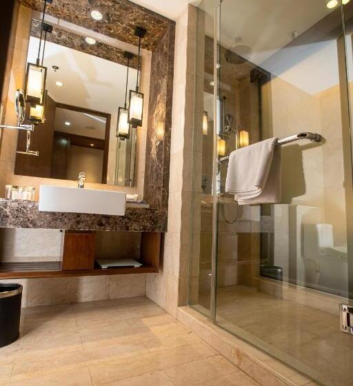 패밀리 룸, Crowne Plaza Bandung, An Ihg