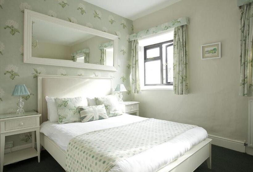 Номер Стандарт, Exmoor White Horse Inn