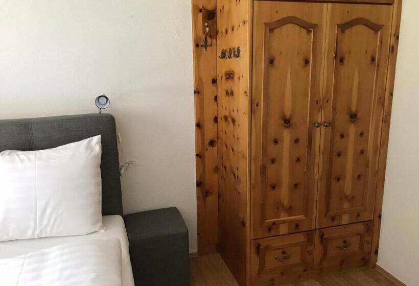 Quarto Estandar, Gasthof Fair